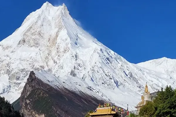 Manaslu circuit trek guide