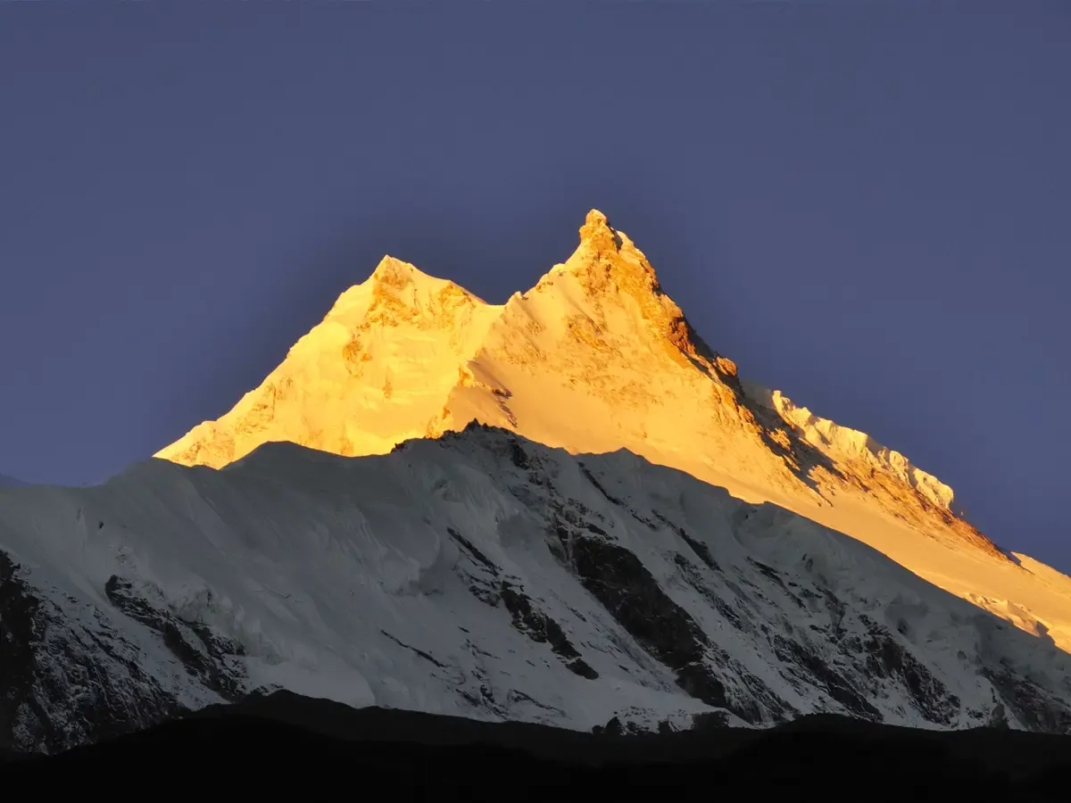 Manaslu circuit Trek
