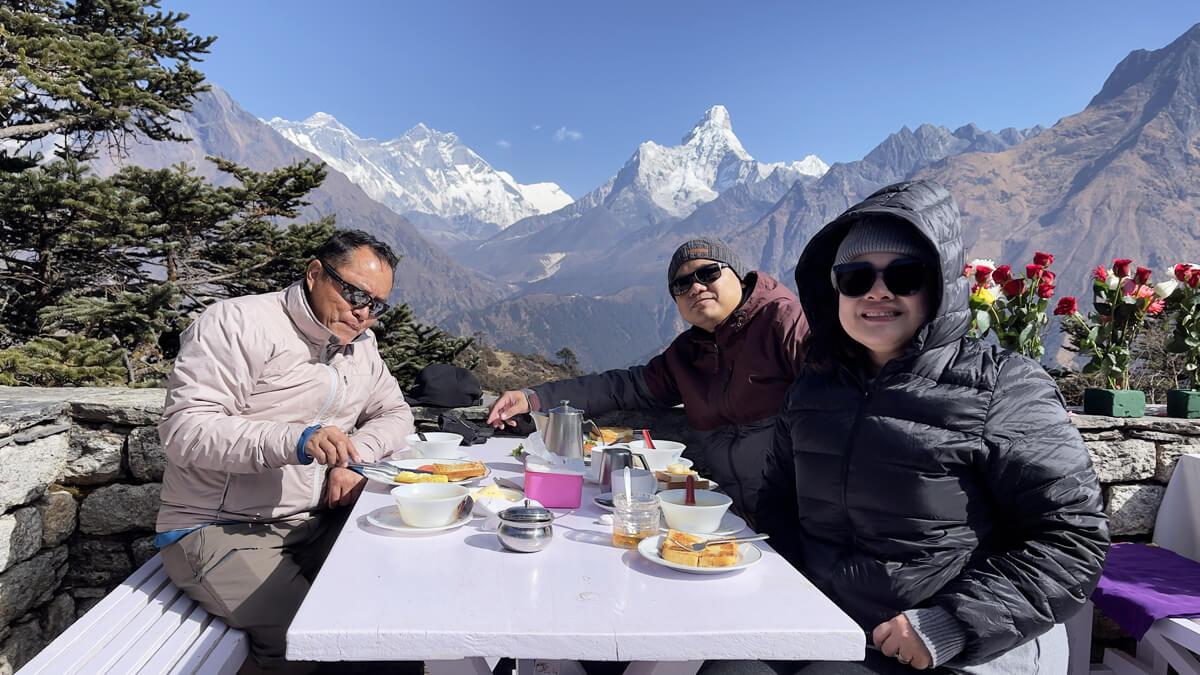 Breakfast at hotel Everest view