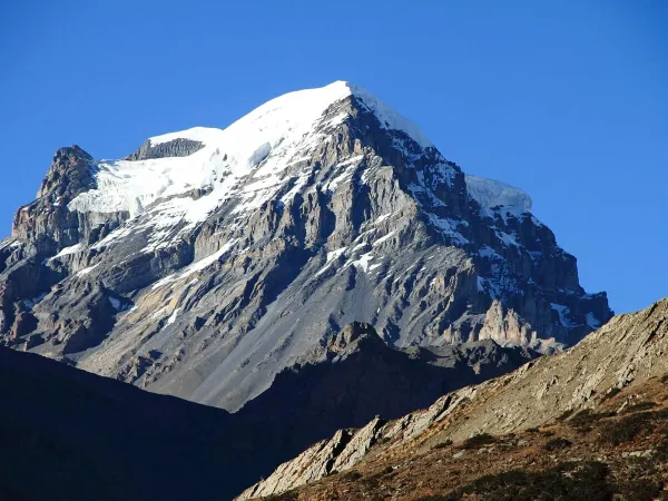 Chulu West Peak