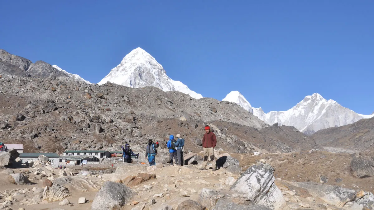 lobuche-village