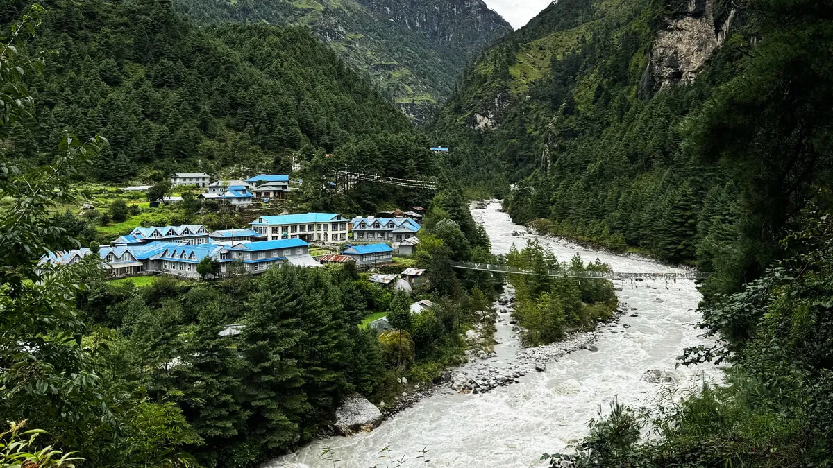 phakding-village
