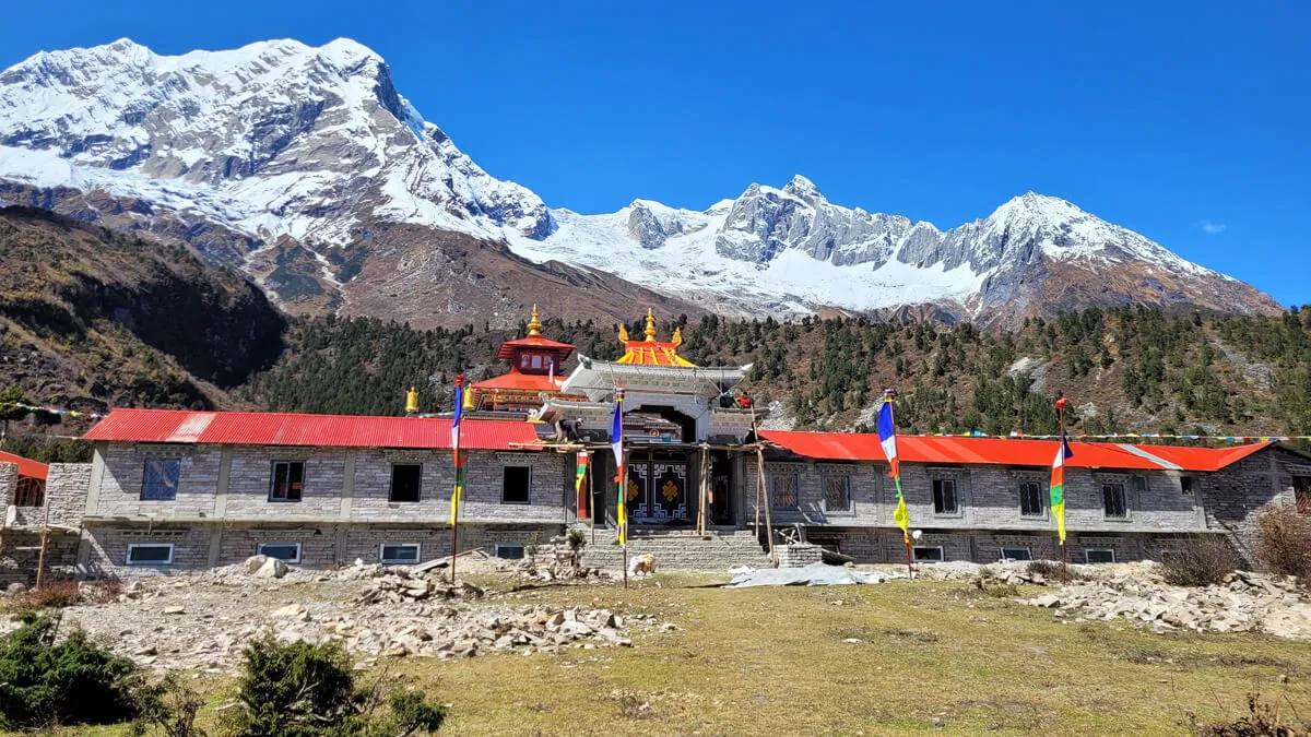 samagaun-manaslu-circuit-trek