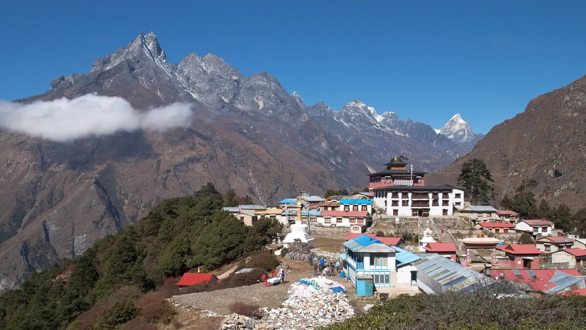 tyangboche-village